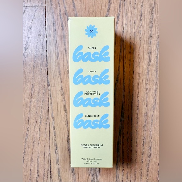 Bask Sheer Moisturizing Sunscreen Broad Spectrum SPF 30 Lotion New Never Opened - Picture 2 of 8